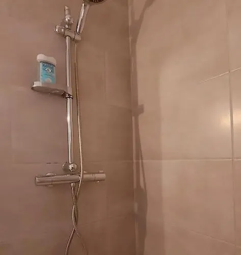 Zenith - Cartoucherie Lägenhet